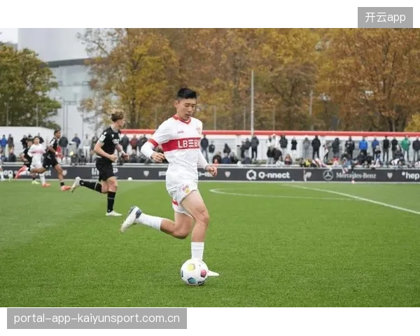 下一个足球新星？19岁谢初筠有望代表国足，德甲斯图加特的“出品”
